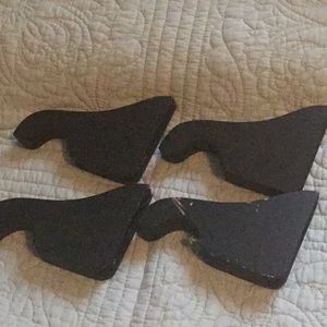 Curtain rod brackets